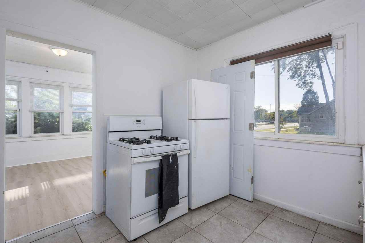 5021 Anatole Street - Photo 5 of 15