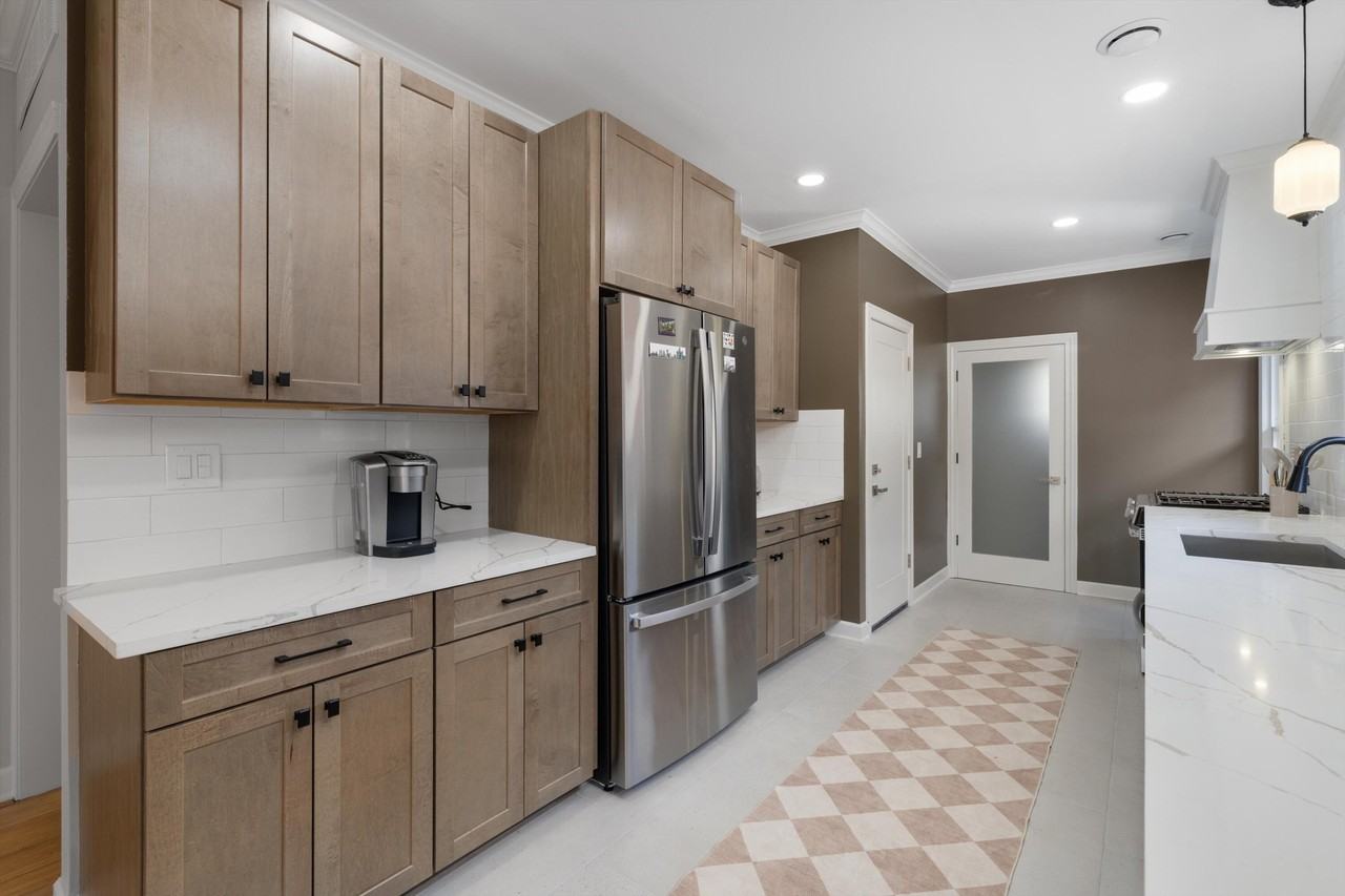 1458 Virginia Park St - Photo 7 of 16