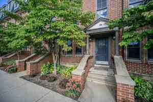 featured image of 431 S Ashley St