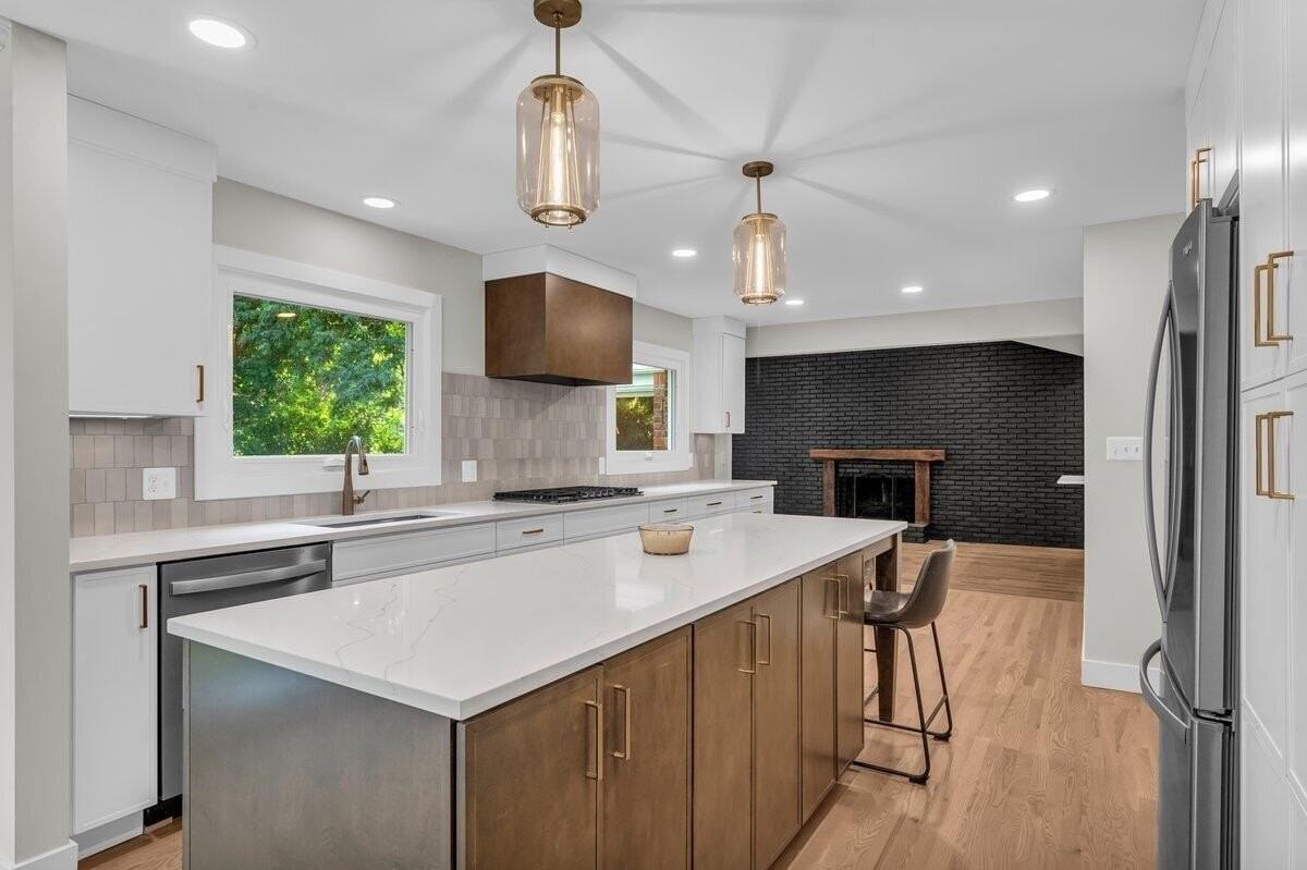 3729 Boulder Drive - Photo 3 of 37