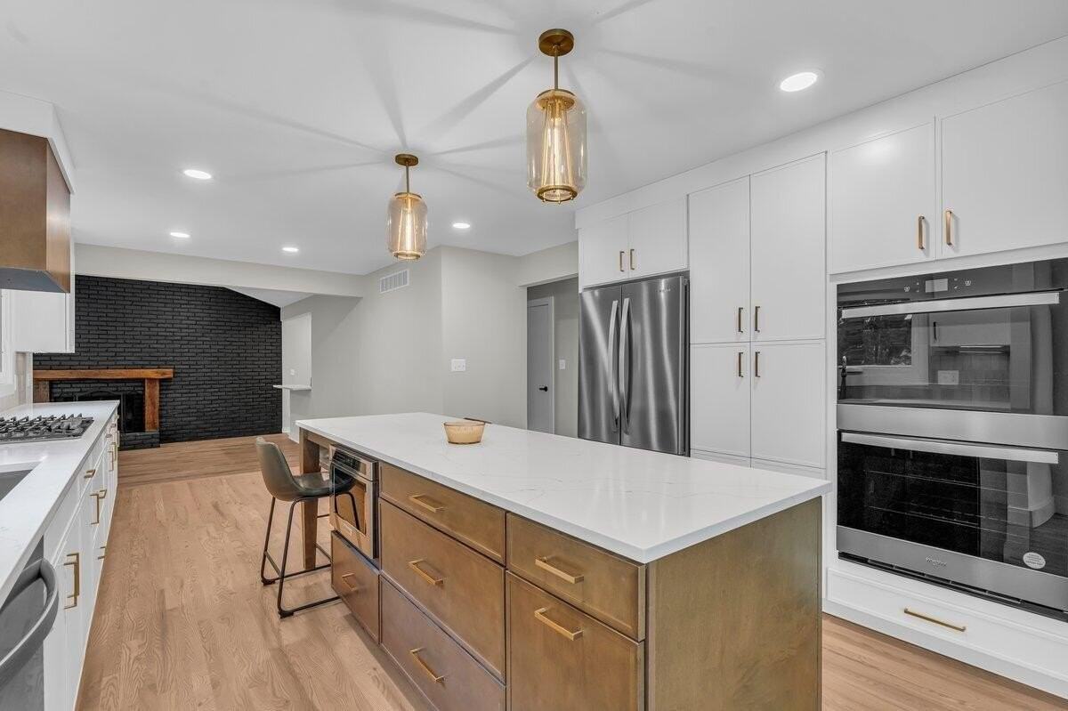 3729 Boulder Drive - Photo 4 of 37