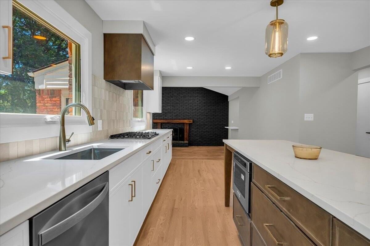 3729 Boulder Drive - Photo 6 of 37