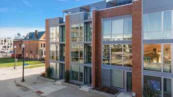 featured image of 3105 Brush St