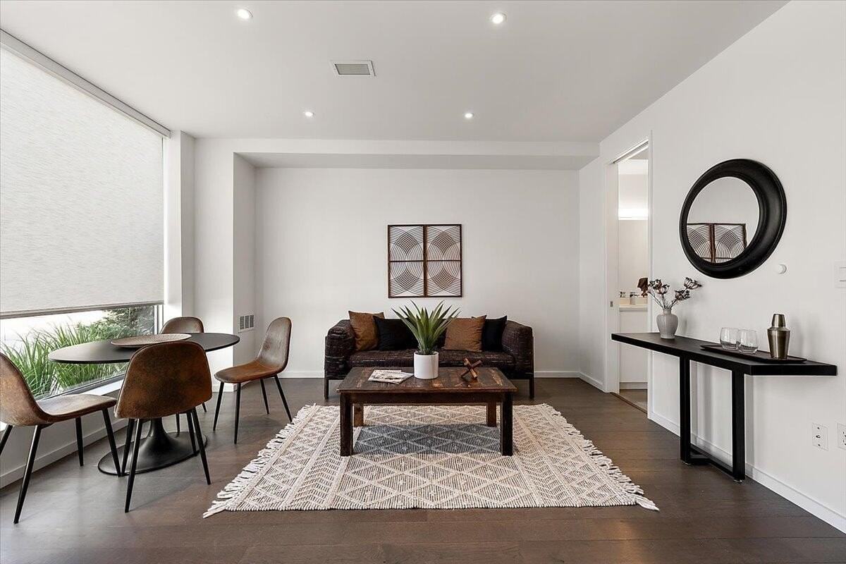 3105 Brush St - Photo 3 of 33