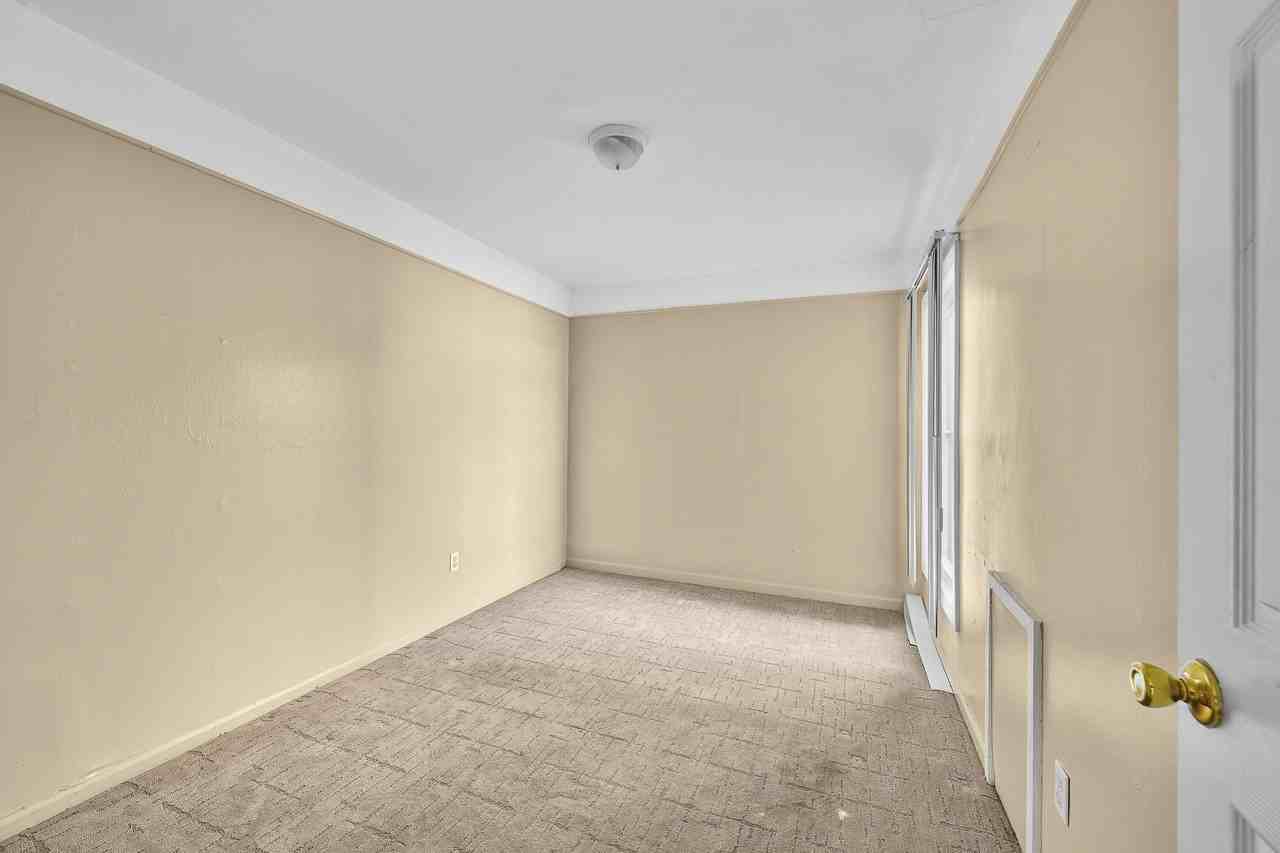 10071 Joy Rd Apt 3 #3 - Photo 4 of 5