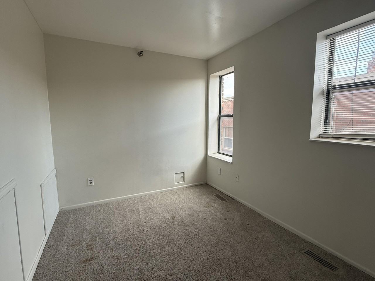 590 Parkview Dr Apt 201 #201 - Photo 7 of 7