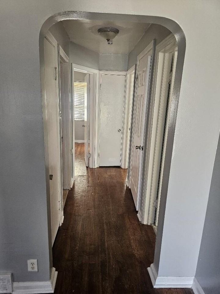 19346 Revere St - Photo 5 of 11