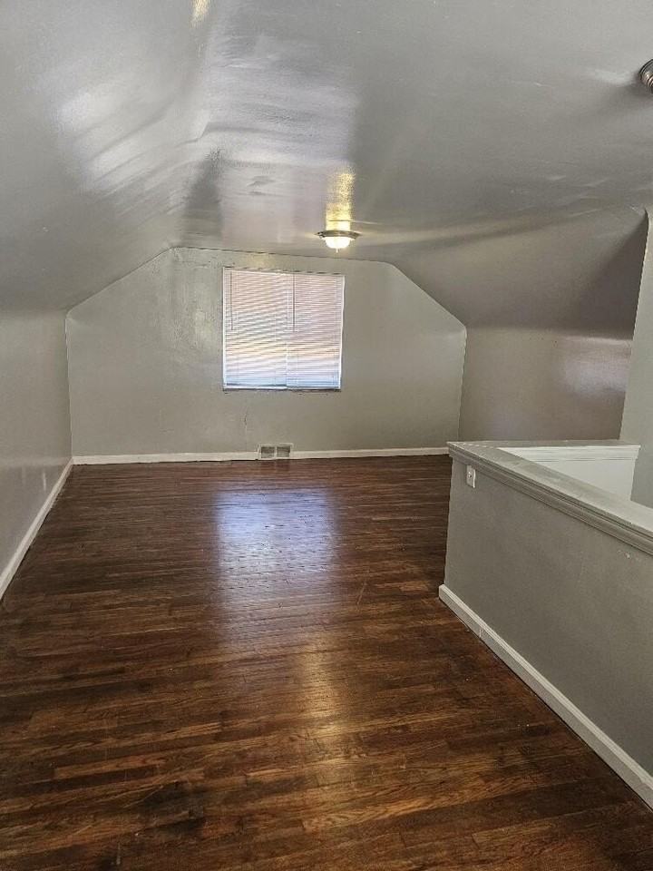 19346 Revere St - Photo 7 of 11