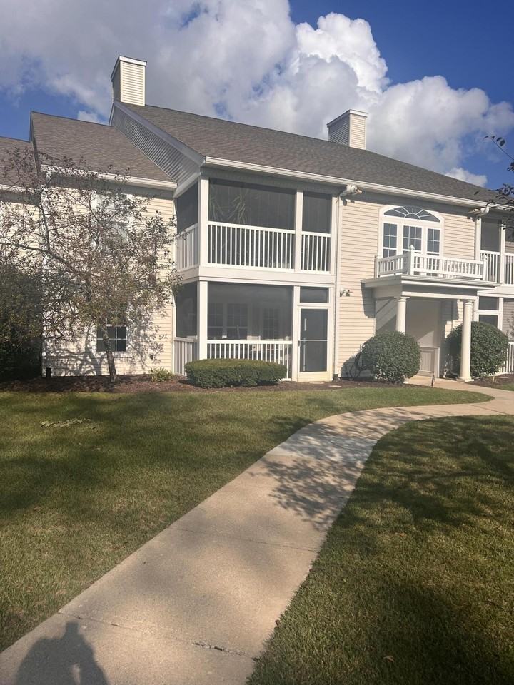 1125 Joyce Ln - Photo 2 of 20