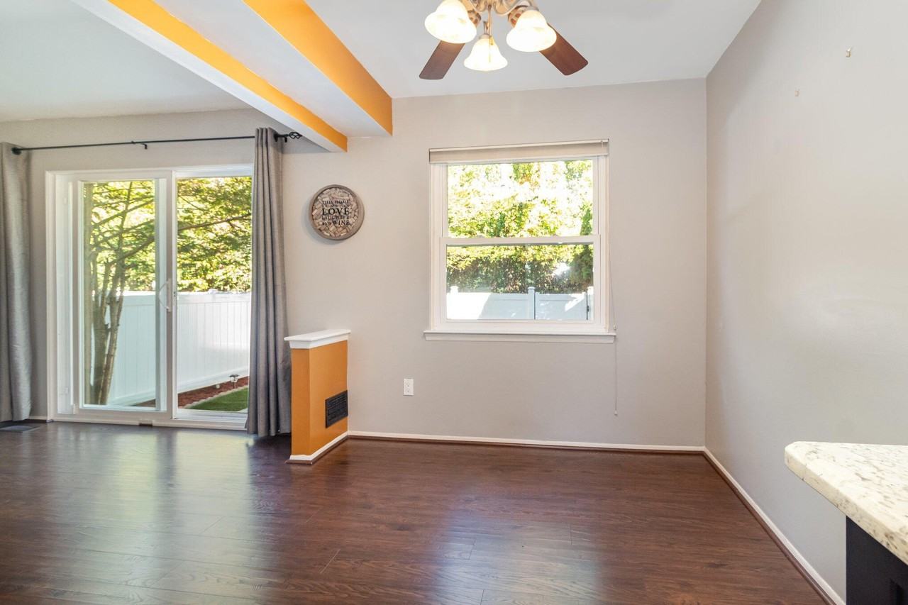 24750 Olde Orchard St - Photo 5 of 20