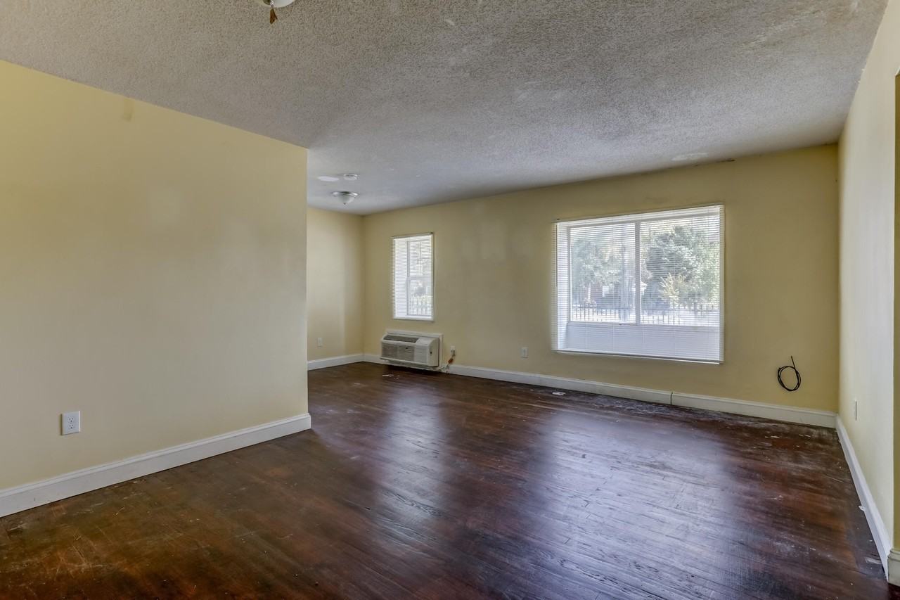 3700 Pasadena St Apt 3 #3 - Photo 5 of 8