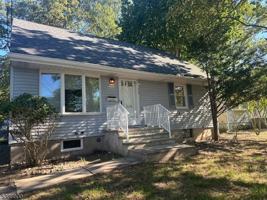 featured image of 120 Seminole Ave