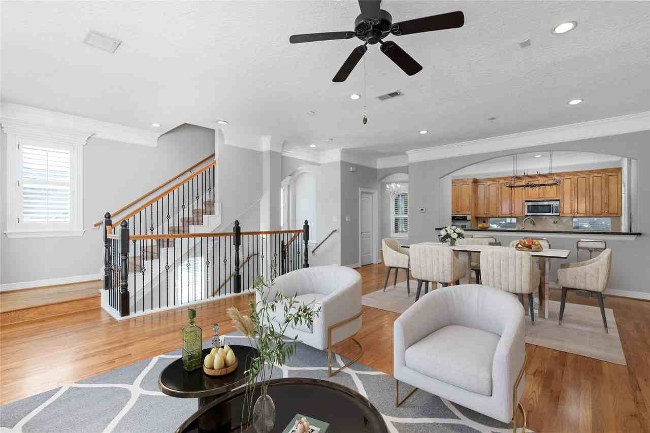 6124 Tyne St - Photo 3 of 15