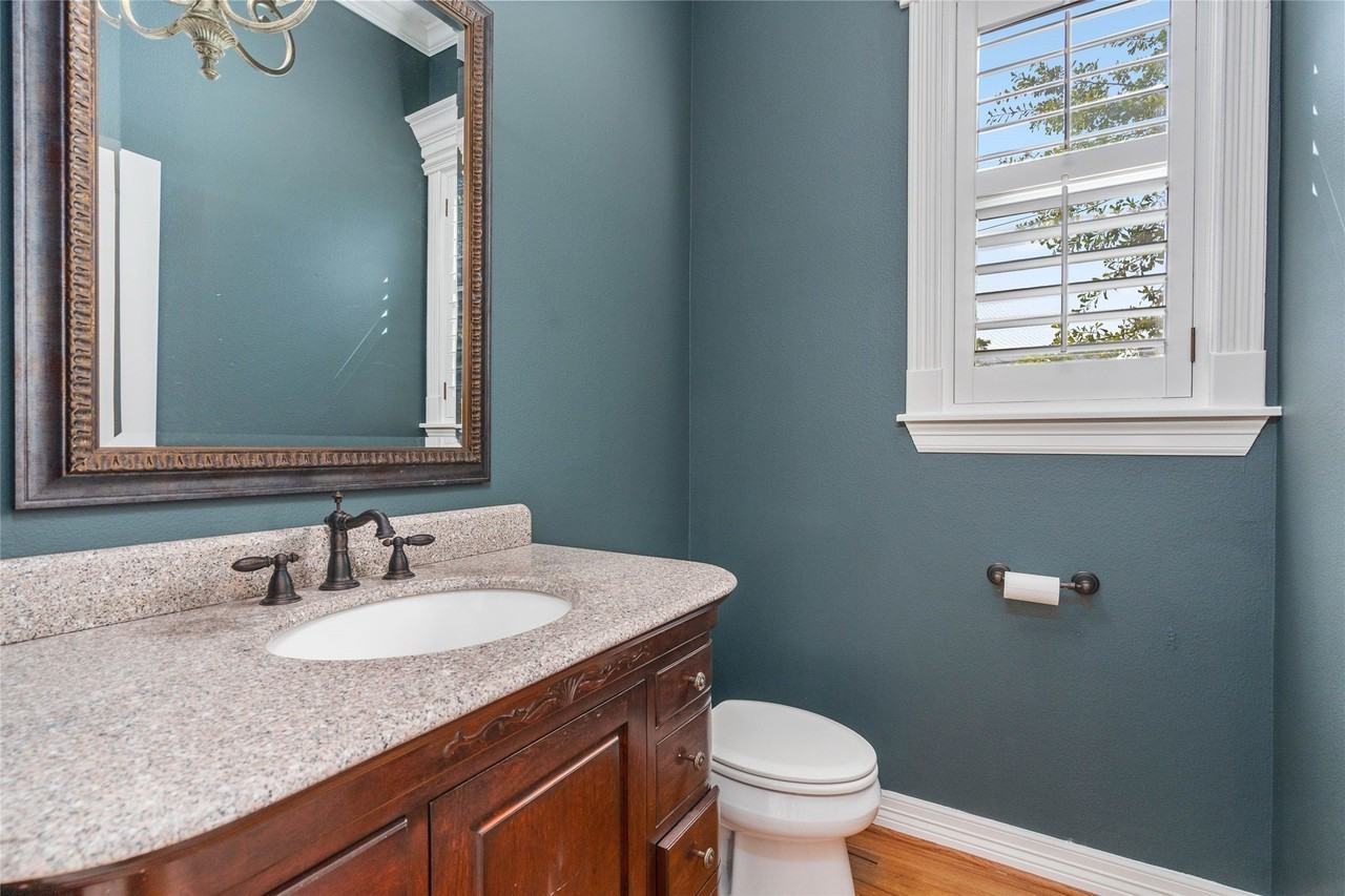 6124 Tyne St - Photo 4 of 15