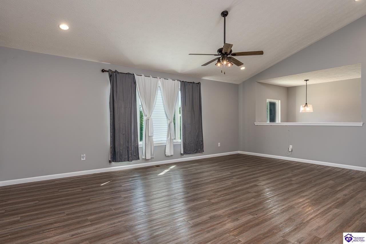 316 Berkshire Avenue - Photo 2 of 22