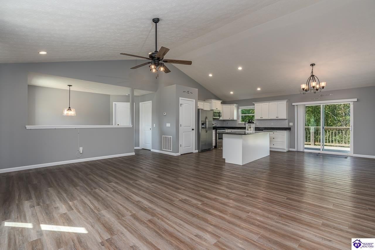 316 Berkshire Avenue - Photo 3 of 22