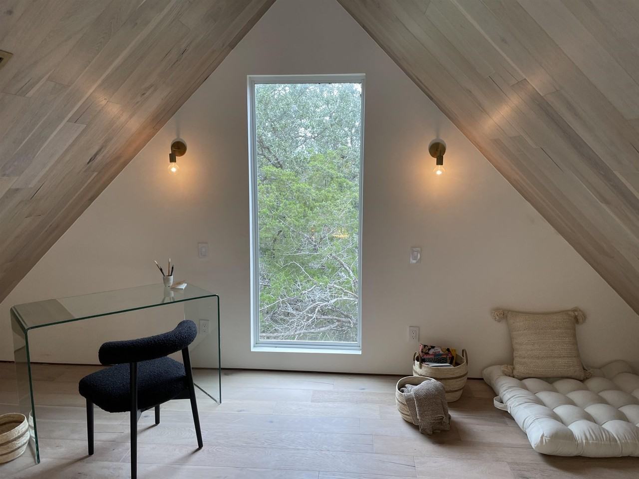 5747 County Road 309 - Photo 5 of 16