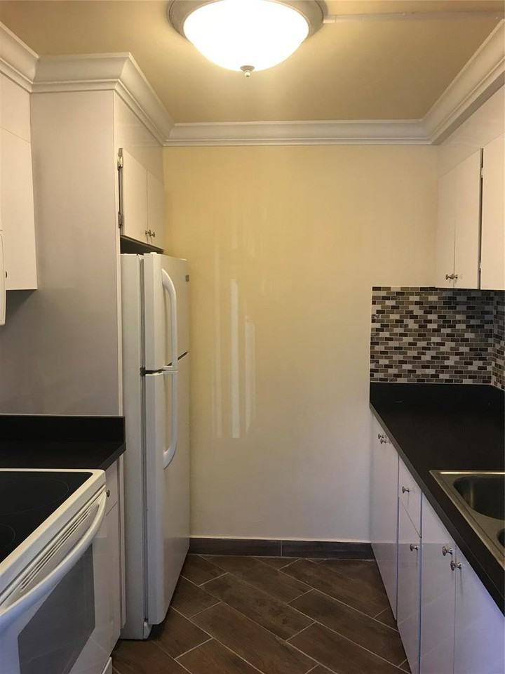 2300 Se 2nd St #1A - Photo 2 of 8