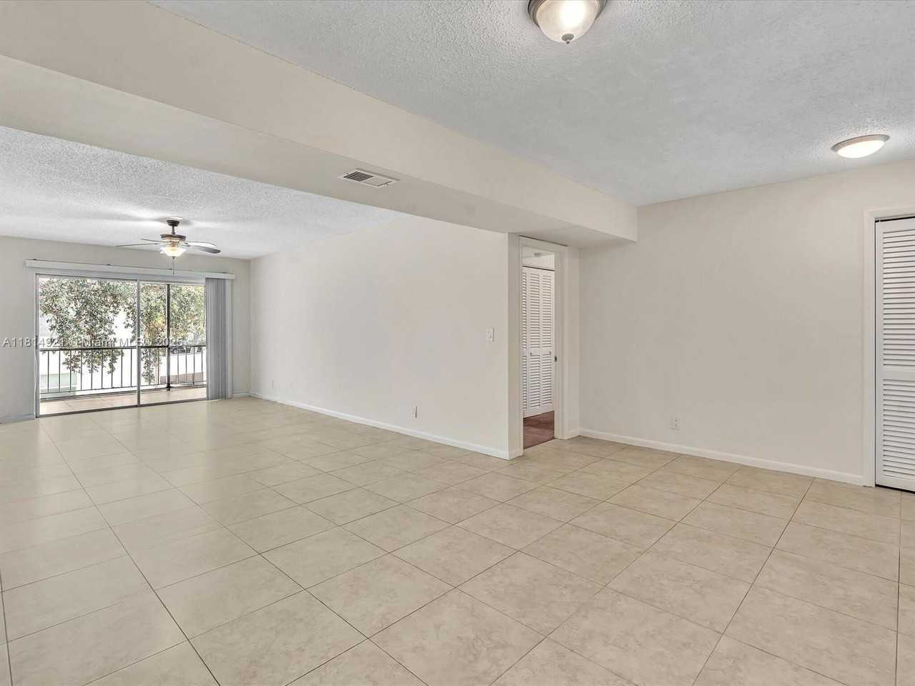 614 Nw 13th St #27A - Photo 4 of 8