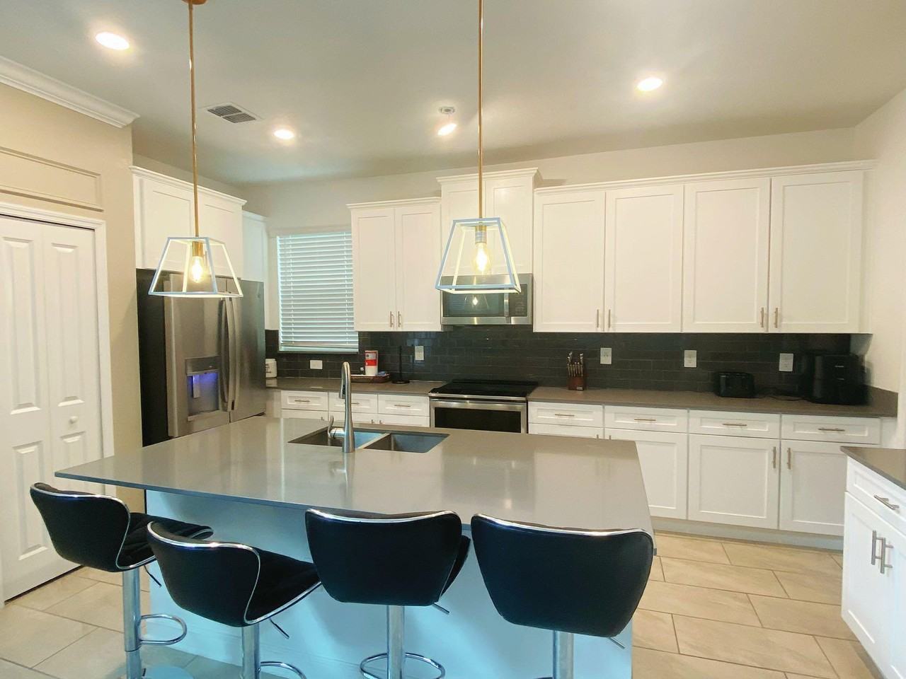 Rhyme Street - Photo 2 of 13