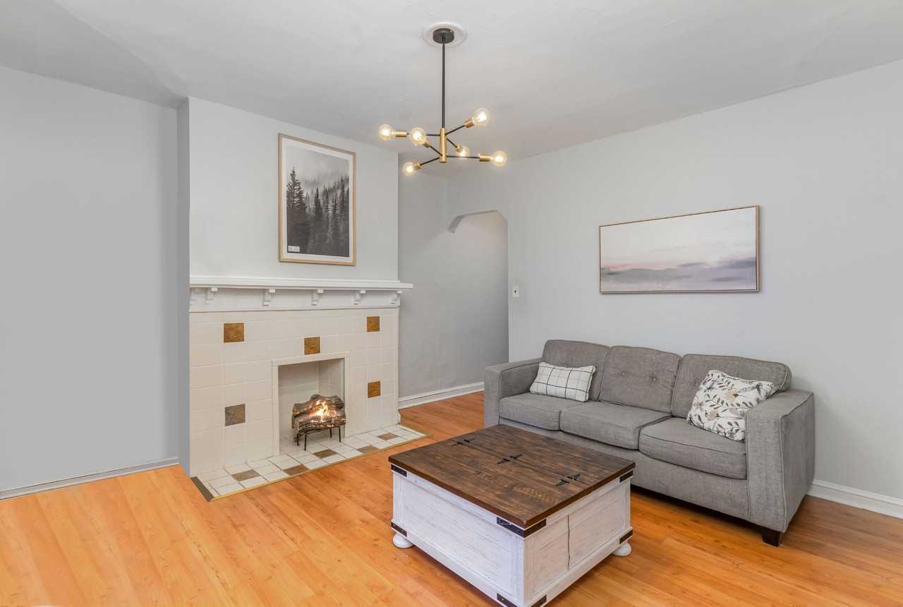 Walnut St - Photo 5 of 8