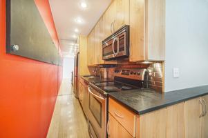 featured image of 1531 Packard St #6