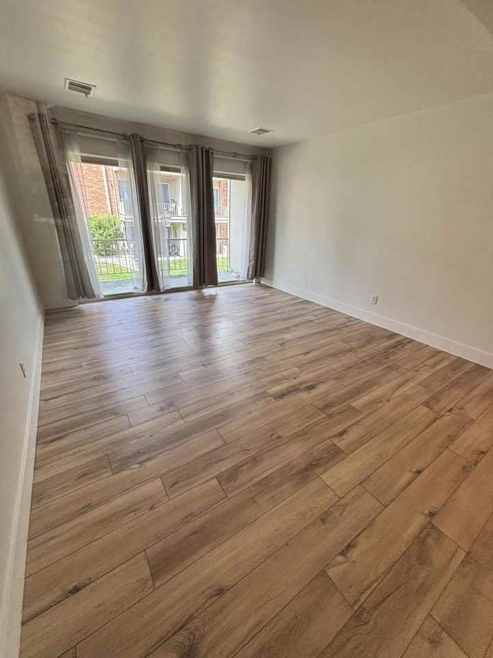 734 West Kilgore Road #206 - Photo 2 of 13