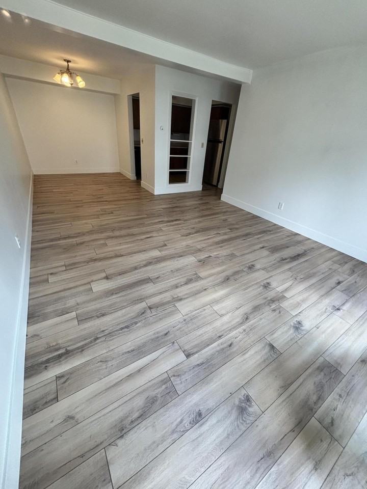 734 West Kilgore Road #206 - Photo 4 of 13