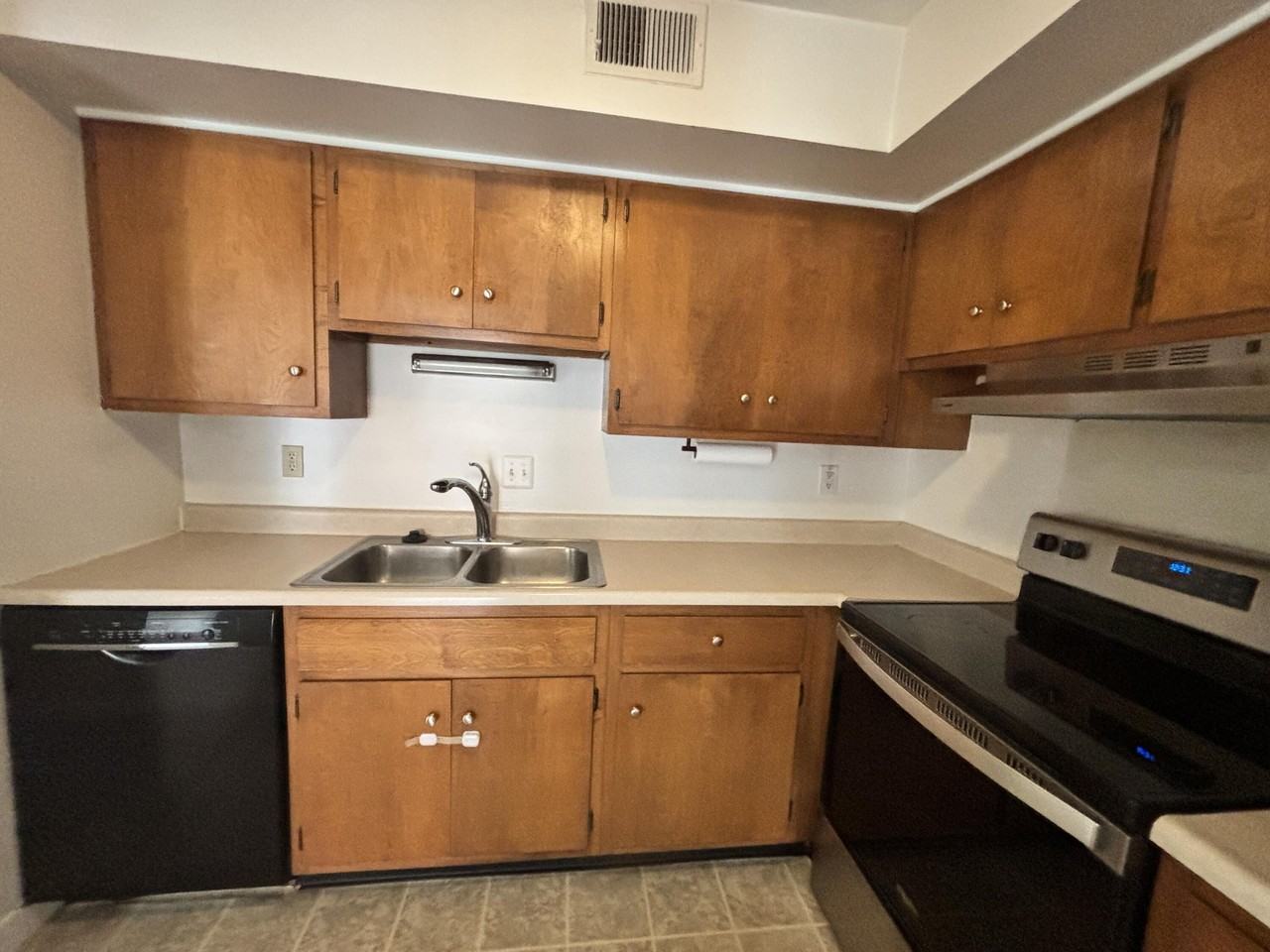 734 West Kilgore Road #206 - Photo 6 of 13