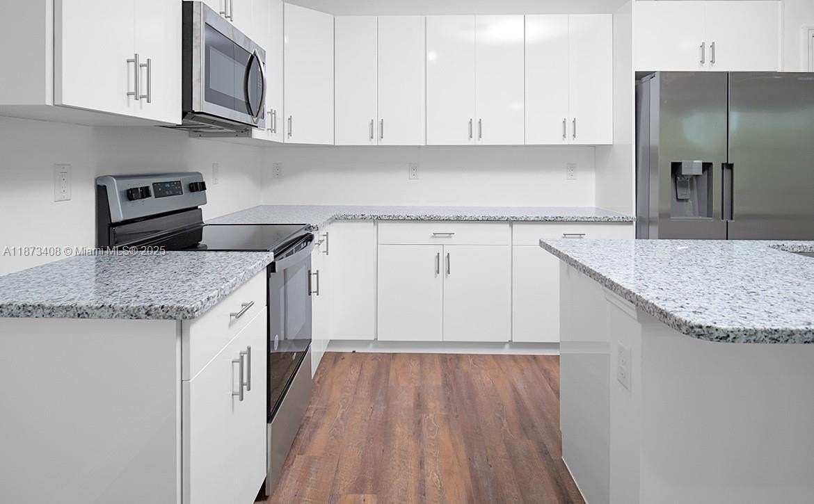 8007 Vega Court - Photo 6 of 23