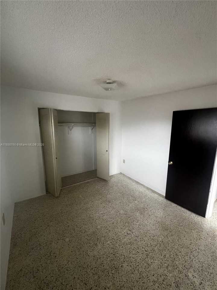 619 Sw 11th Ave #2 - Photo 2 of 10