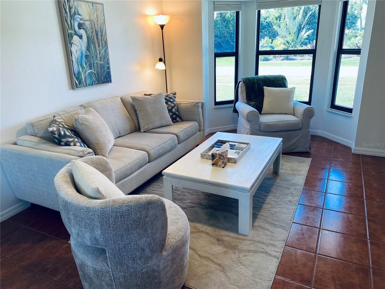 7234 Maguire Ln - Photo 4 of 18