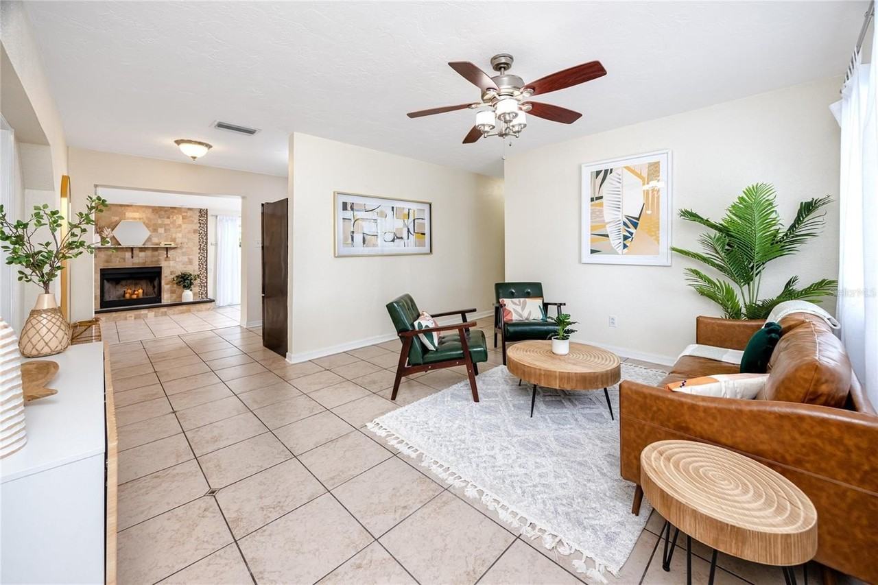 11254 116th St - Photo 4 of 36