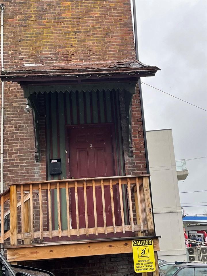 59 Main St #2 - Photo 4 of 24