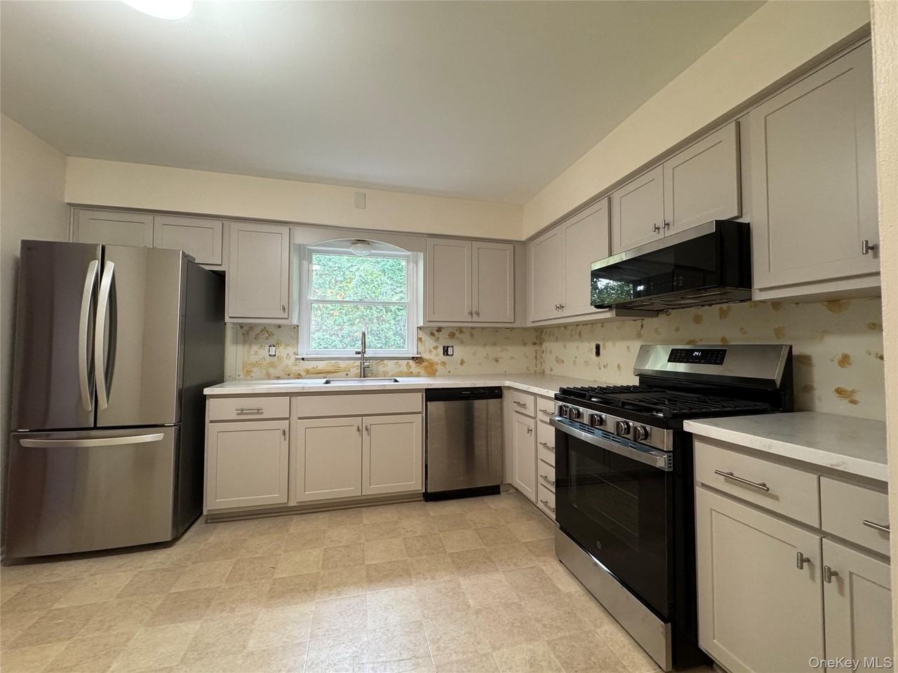 55 High St - Photo 3 of 14