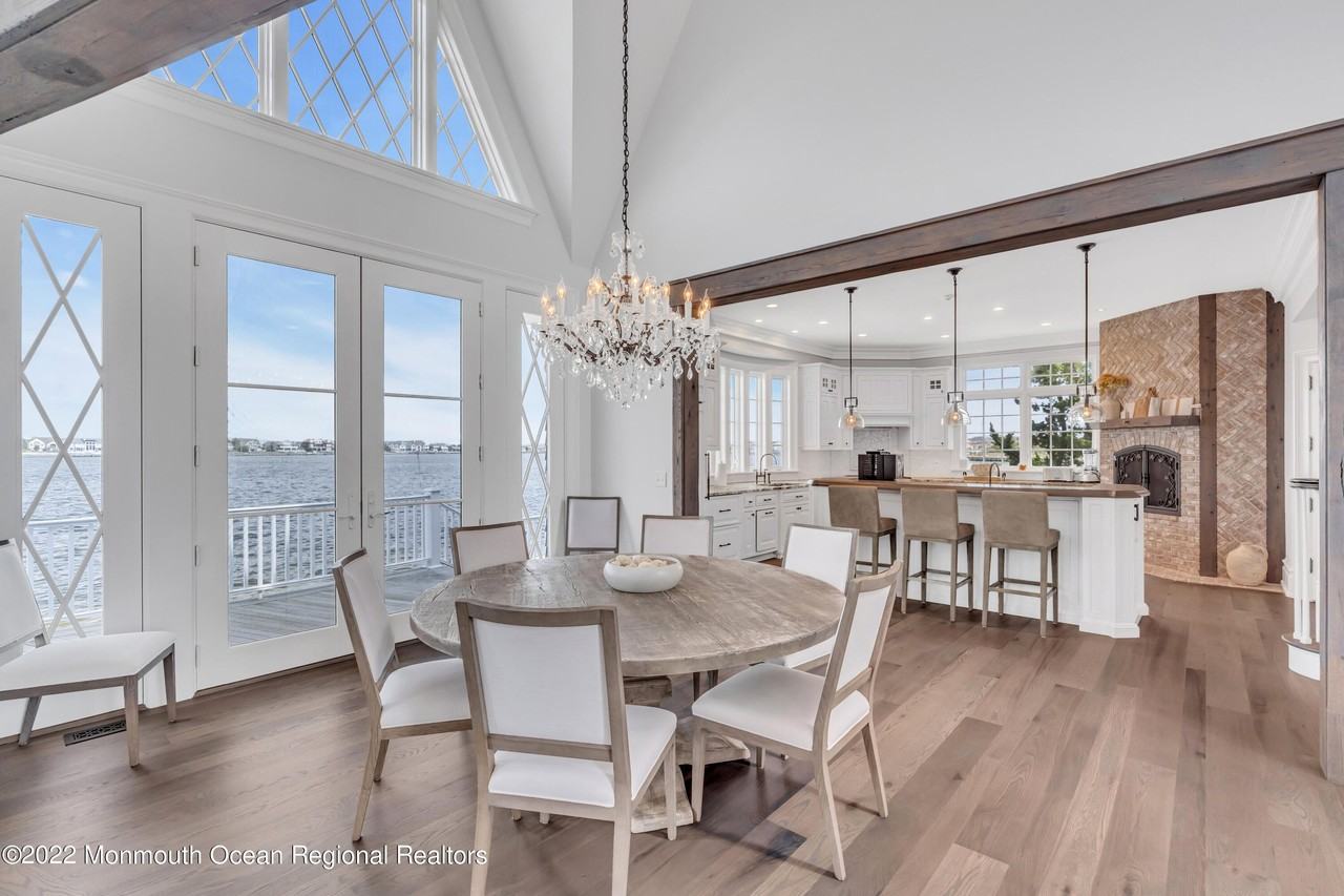 459 Normandy Drive - Photo 6 of 24