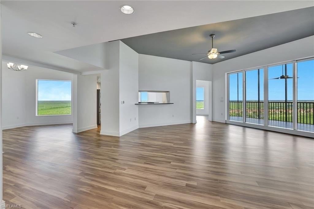 1060 Borhese #2001 - Photo 4 of 35