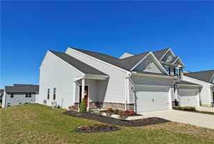 411 Honeycrisp Dr Ne - Photo 1 of 1
