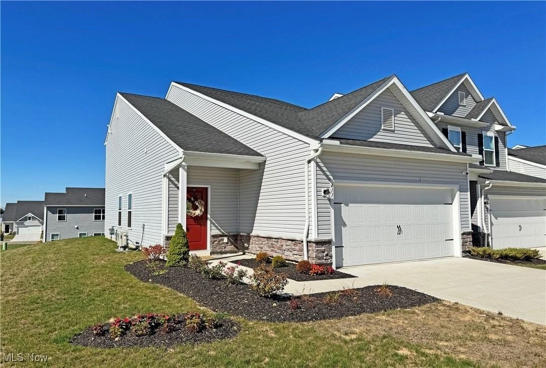 411 Honeycrisp Dr Ne - Photo 2 of 23