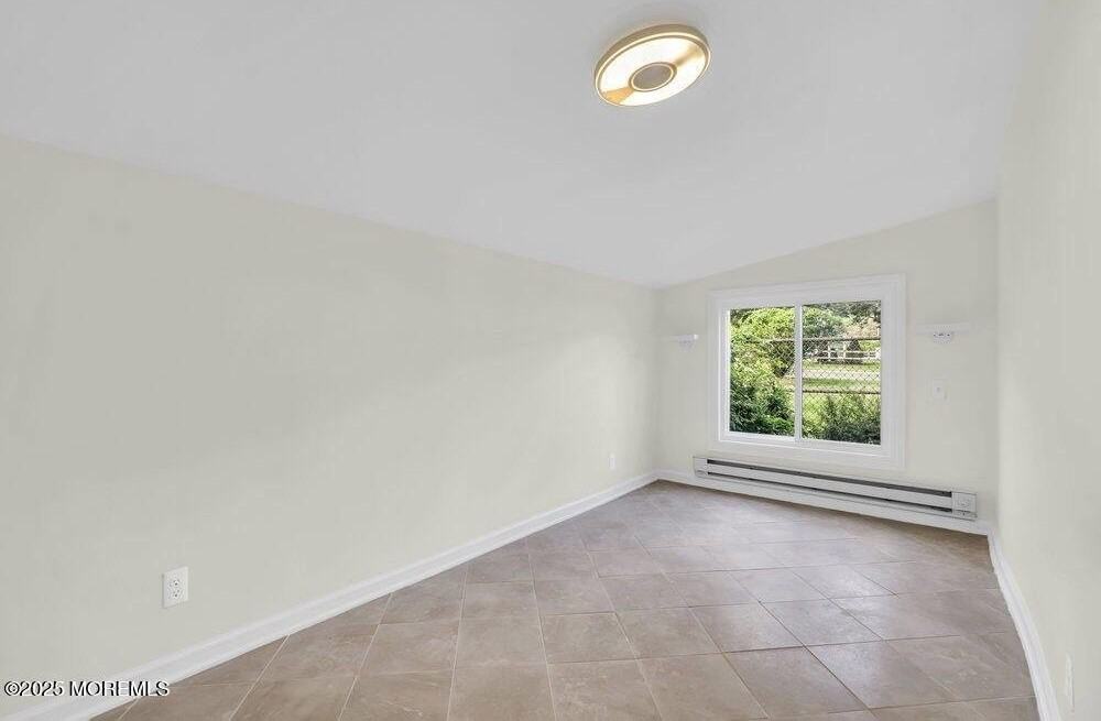 7 Gravelly Point Rd - Photo 4 of 14