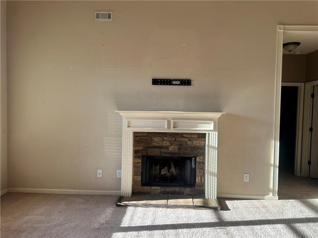 17 Churchhill Dr - Photo 5 of 22