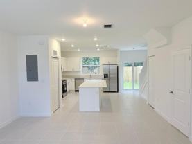 154 Nw 10th St - Photo 1 of 1