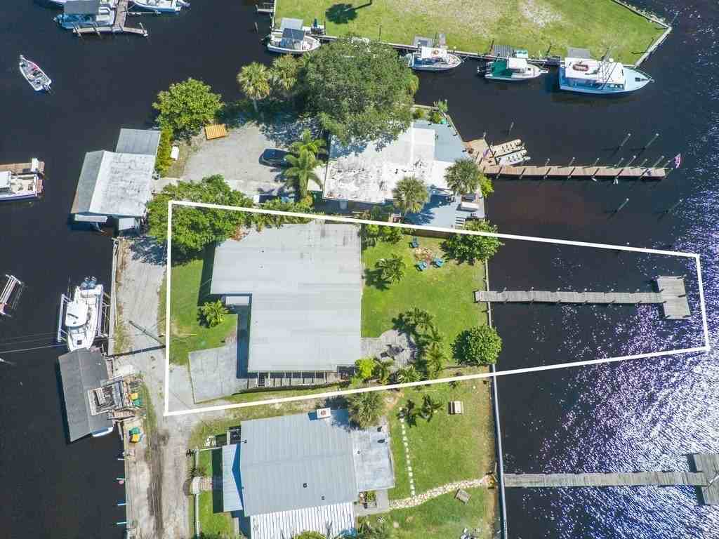 3957 Canal Dr - Photo 5 of 36