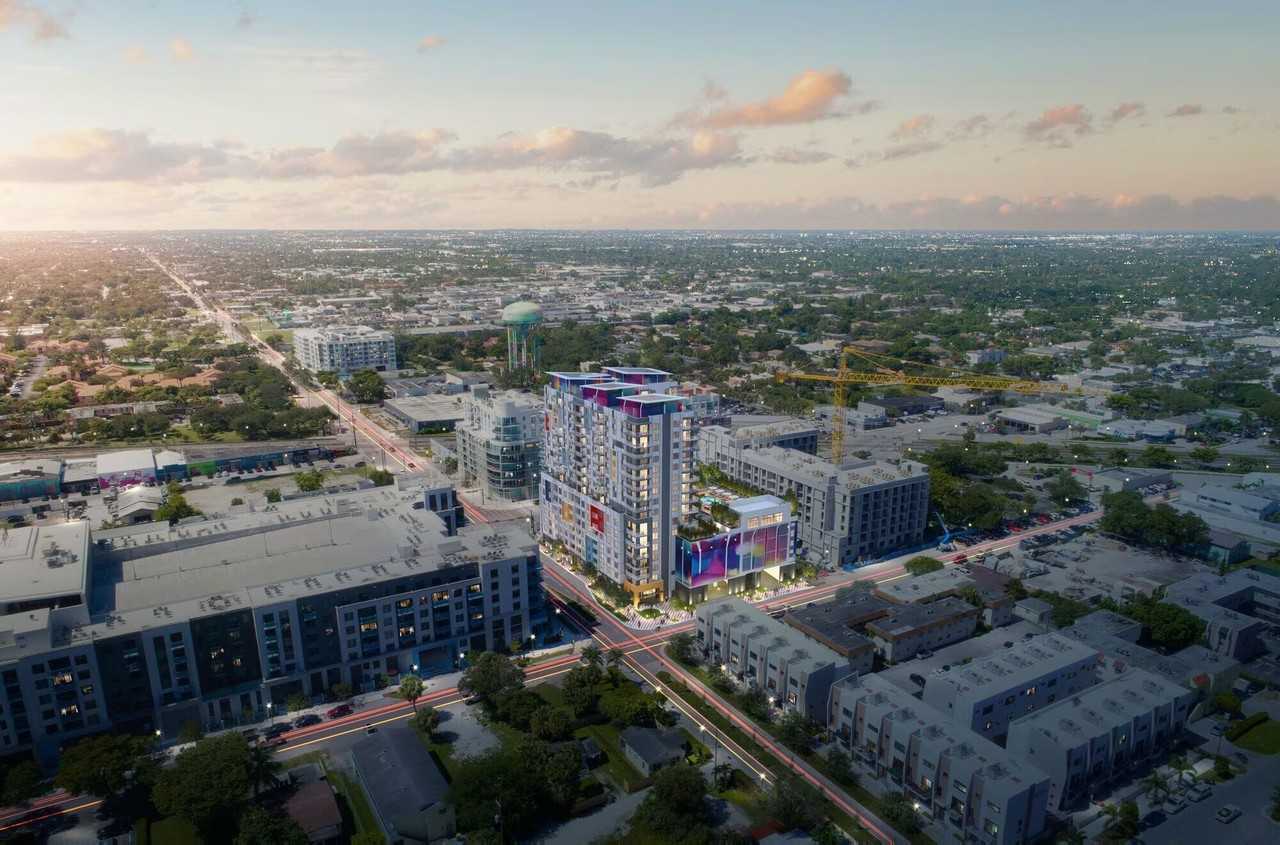 600 N Andrews Ave #906