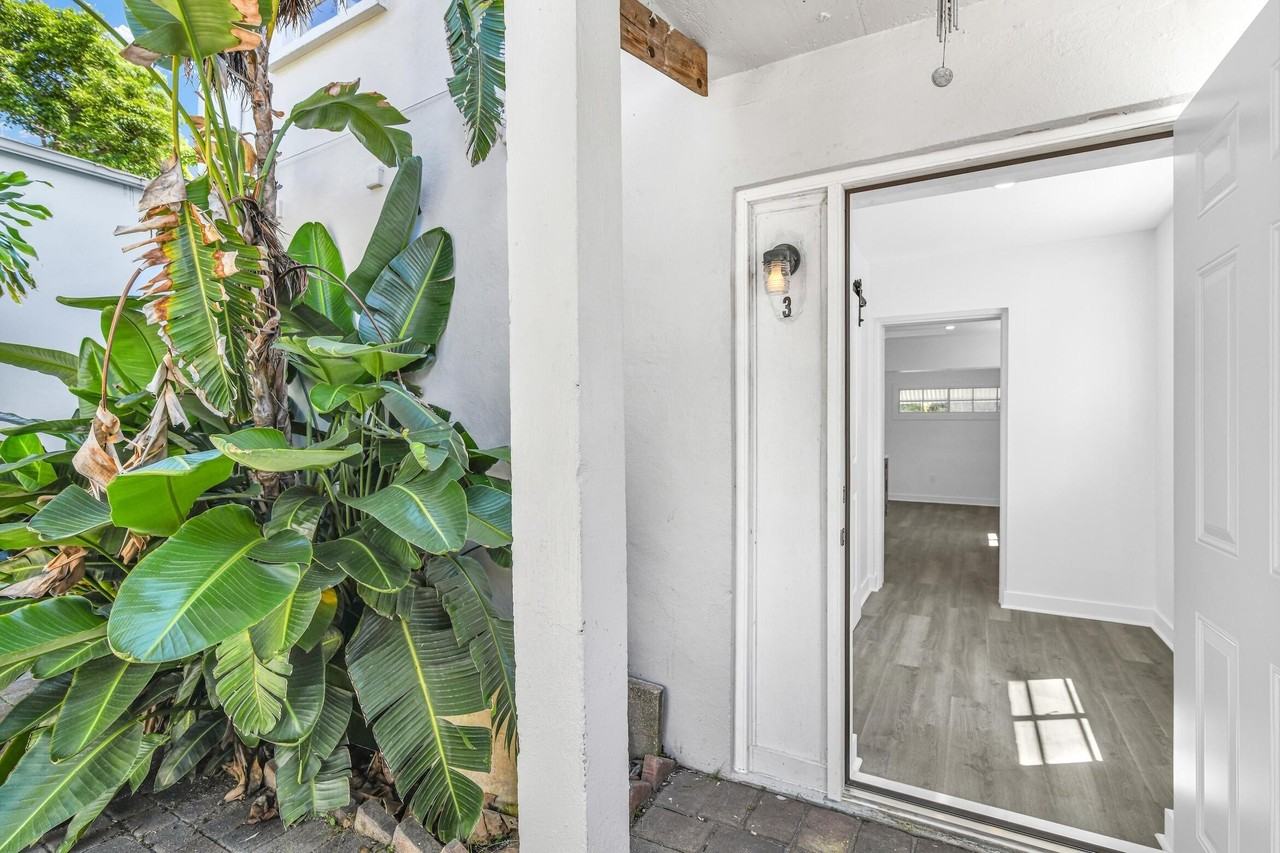 818 N Dixie Hwy #3 - Photo 4 of 19