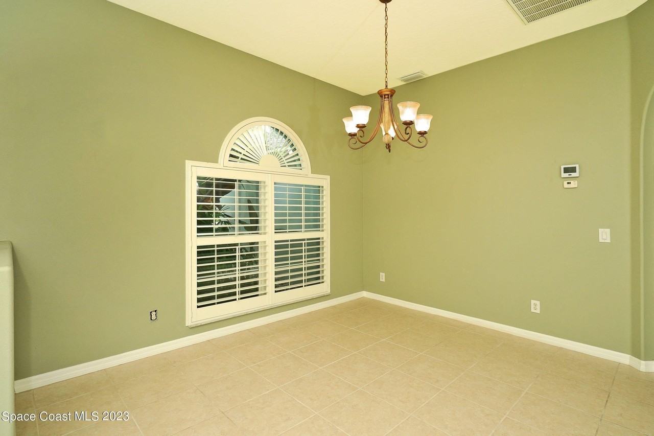 1521 Wilmington Dr - Photo 6 of 24