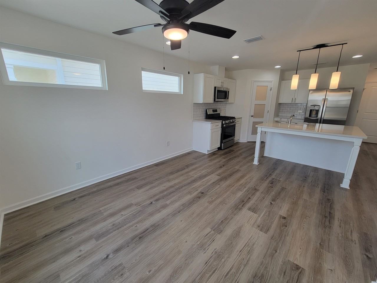 1367 Landon Hills Dr - Photo 4 of 22