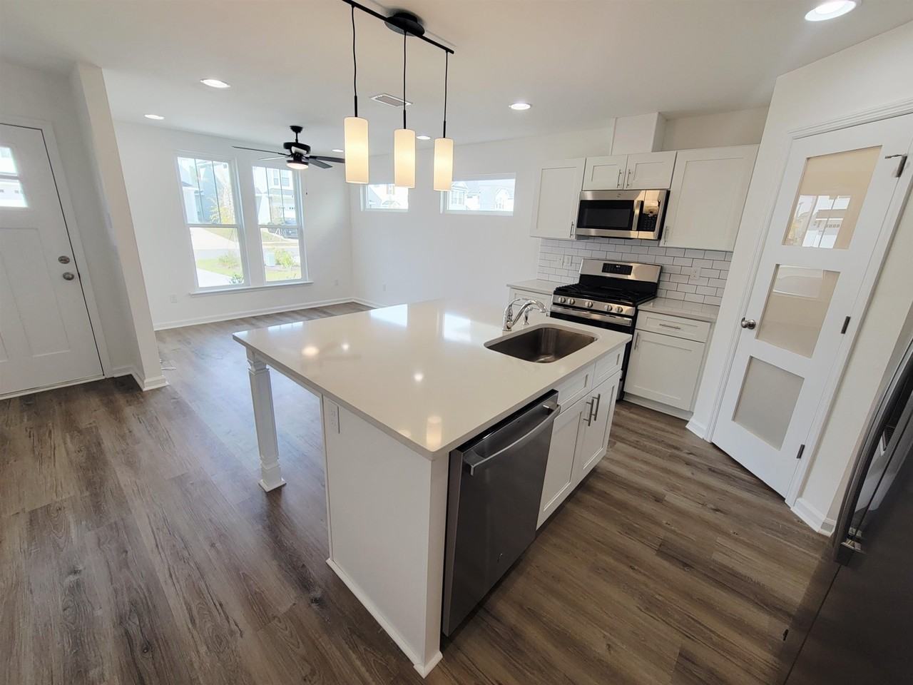 1367 Landon Hills Dr - Photo 5 of 22