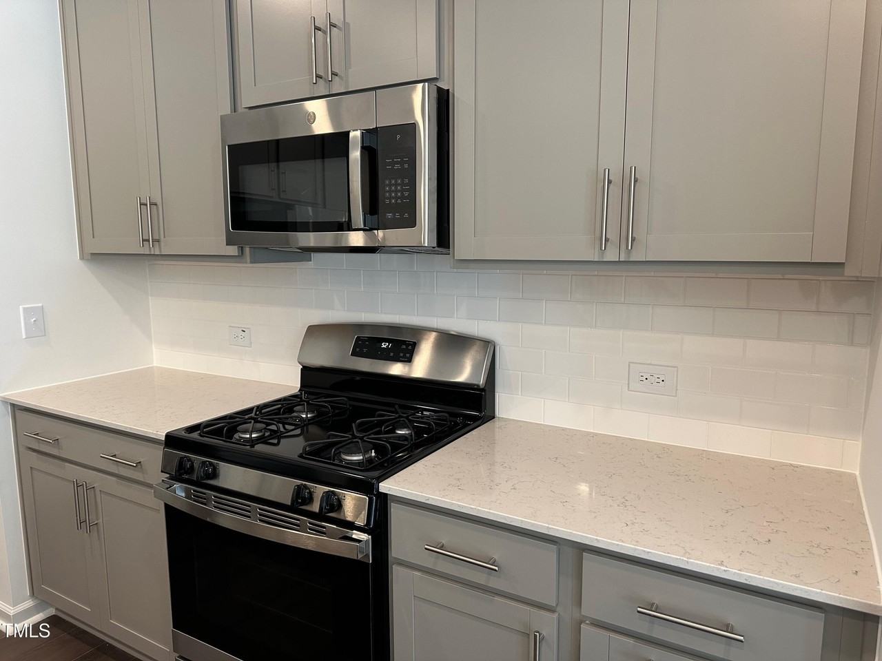 1121 Merlot Hills Ln - Photo 4 of 14