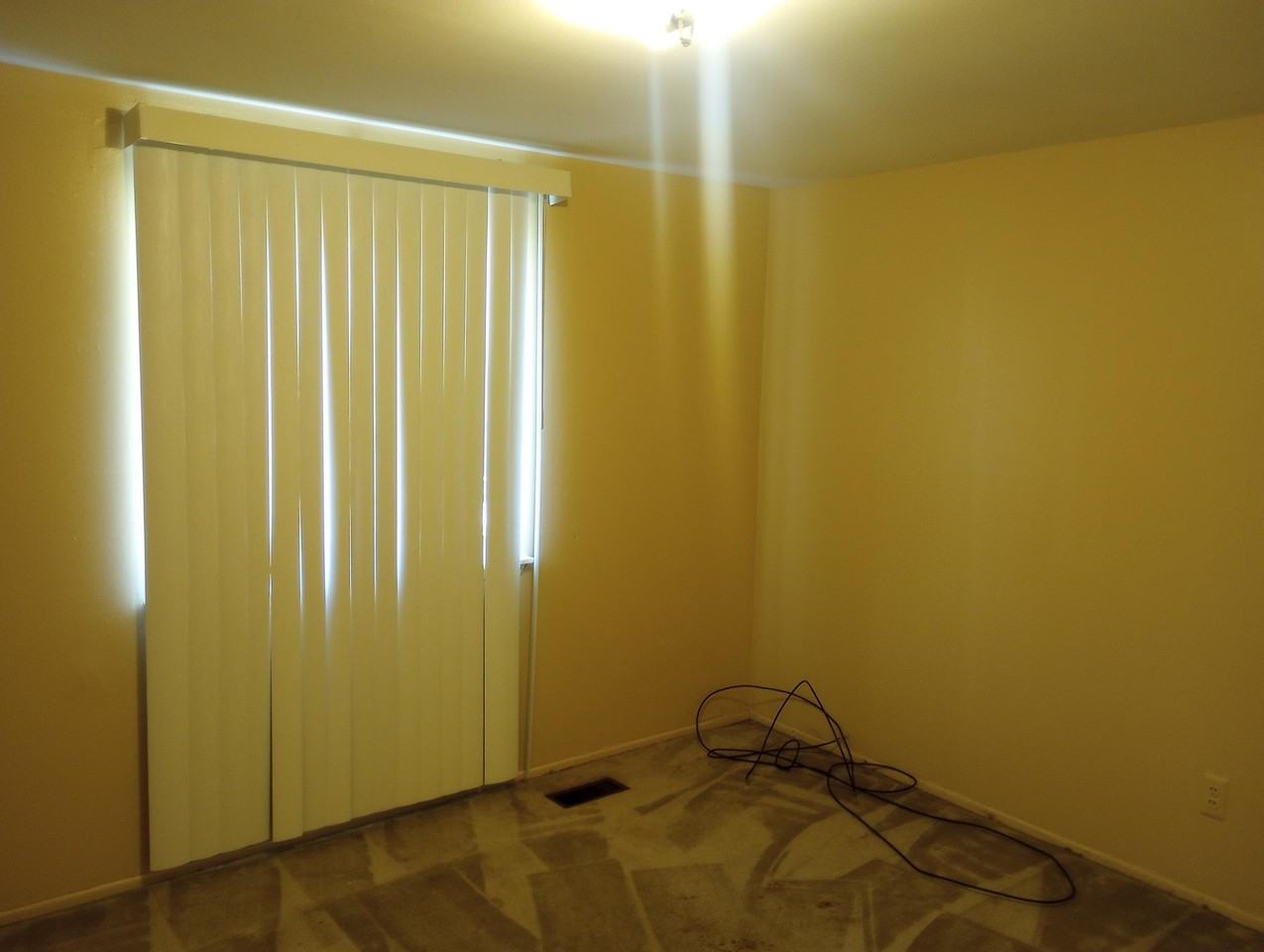 29228 Marshall St - Photo 6 of 14